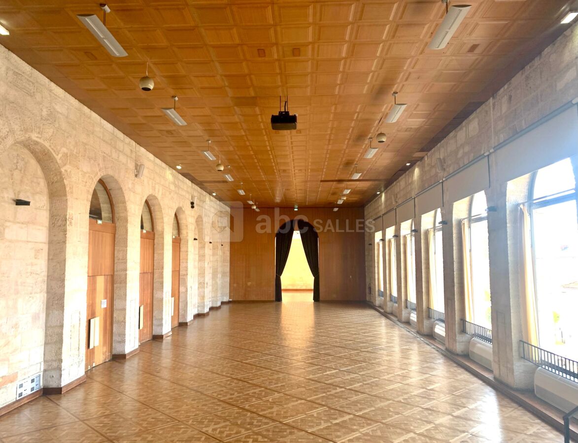 Salle Colbert / Capacité de 500 personnes