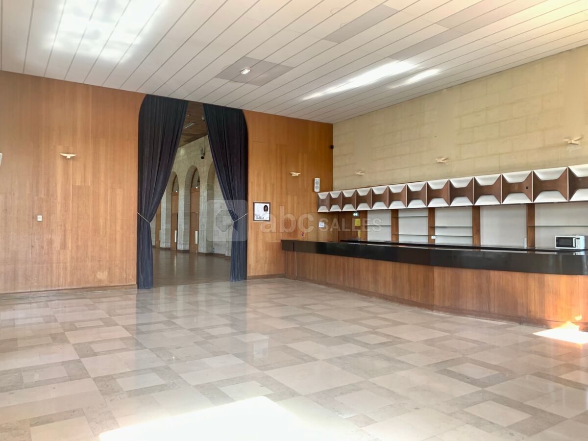 Salle La Fayette / Capacité de 150 personnes debout