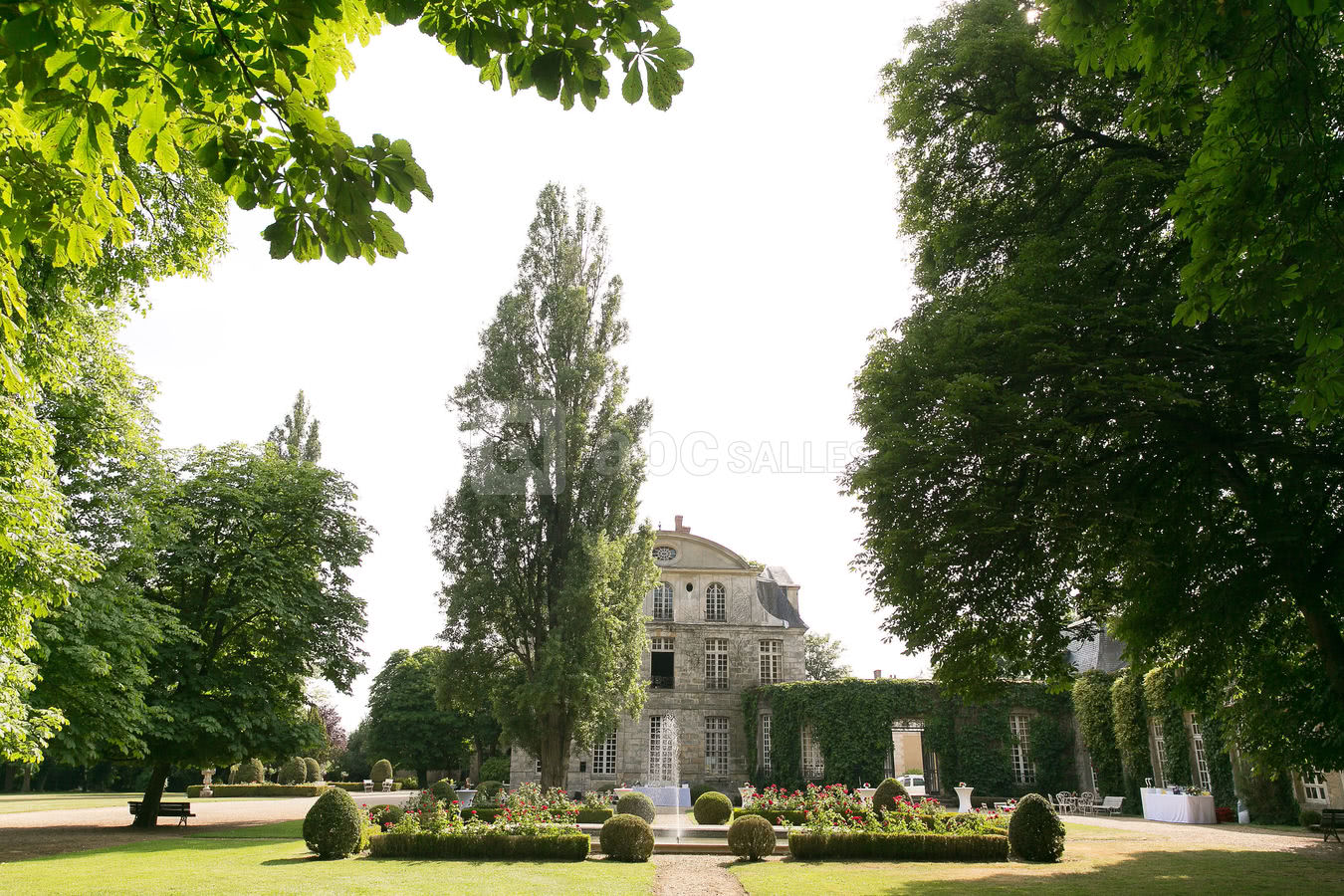 Façade côté Bassin