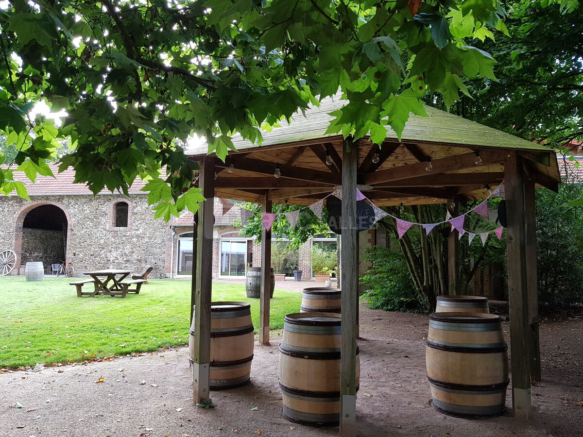Le Kiosque dans la cour interieure
