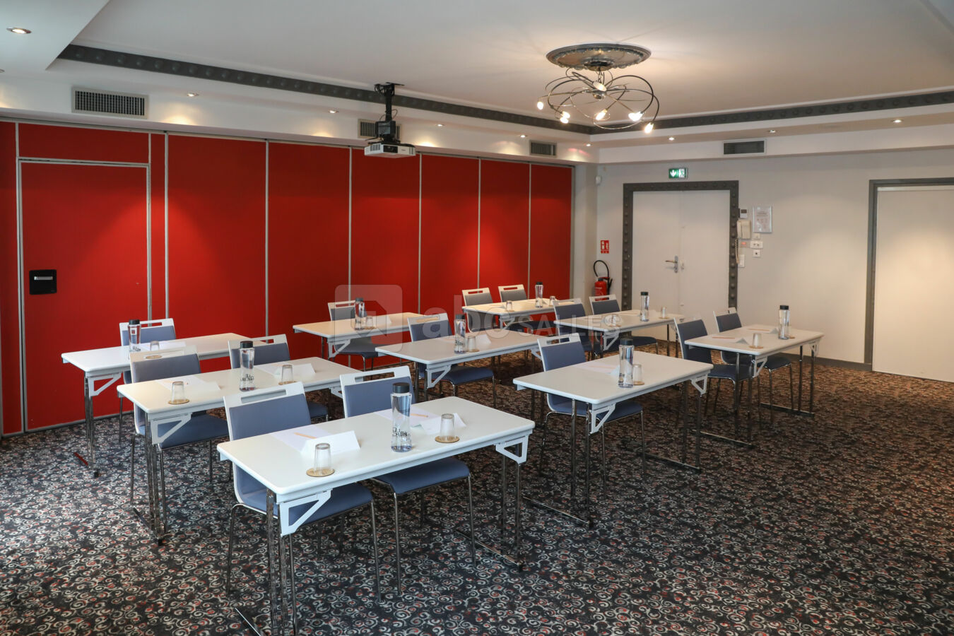 Salon aménagé en classe - 55 m2
