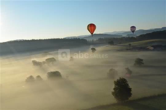 Tour en mongolfière. départ la clayette, paray-le-monial