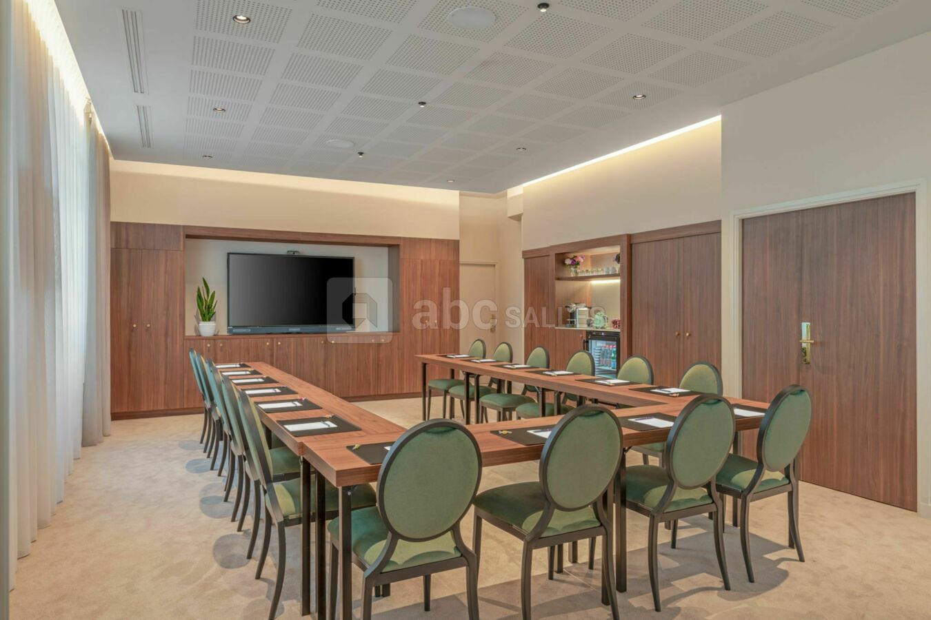 Warwick Reine Astrid