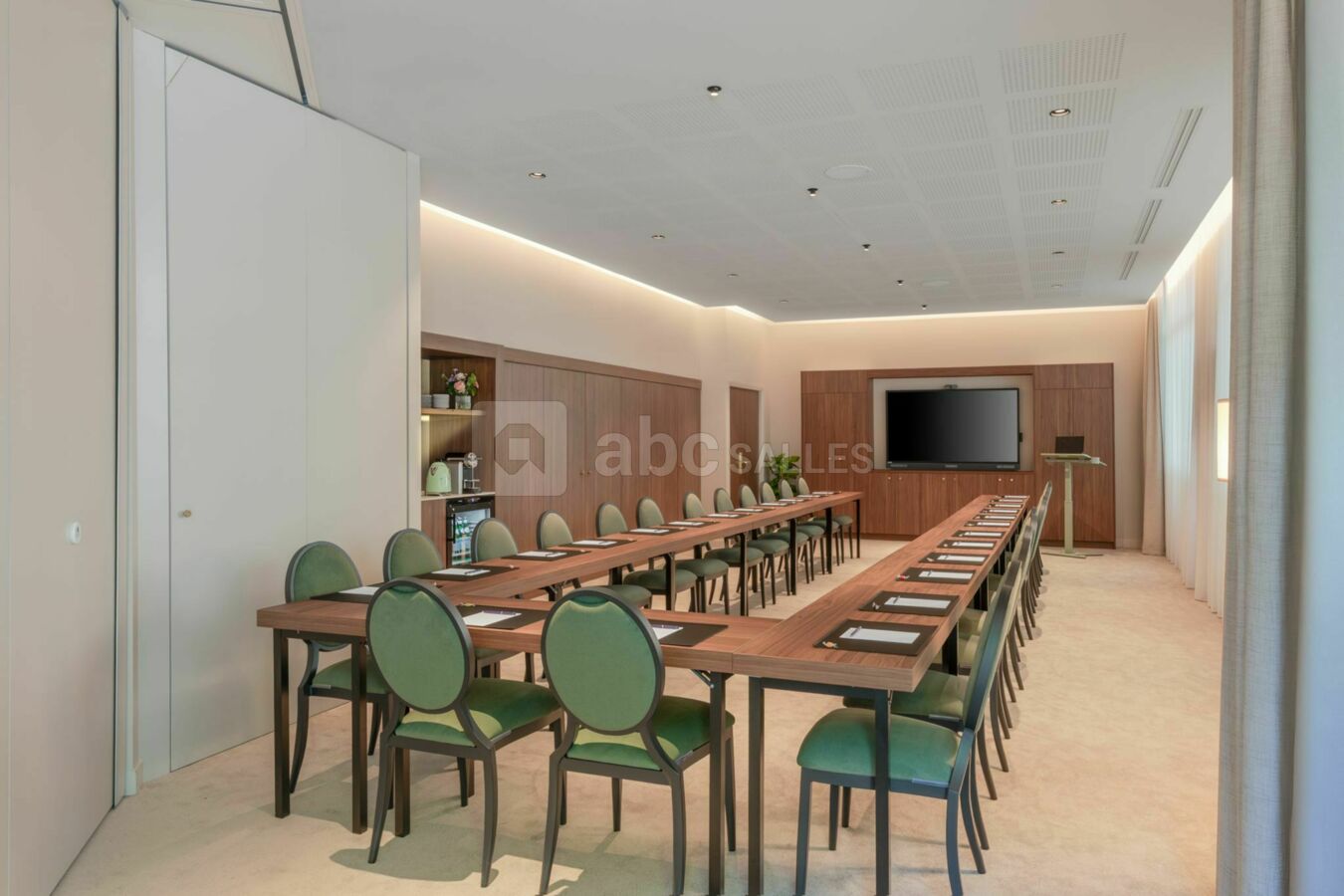 Warwick Reine Astrid