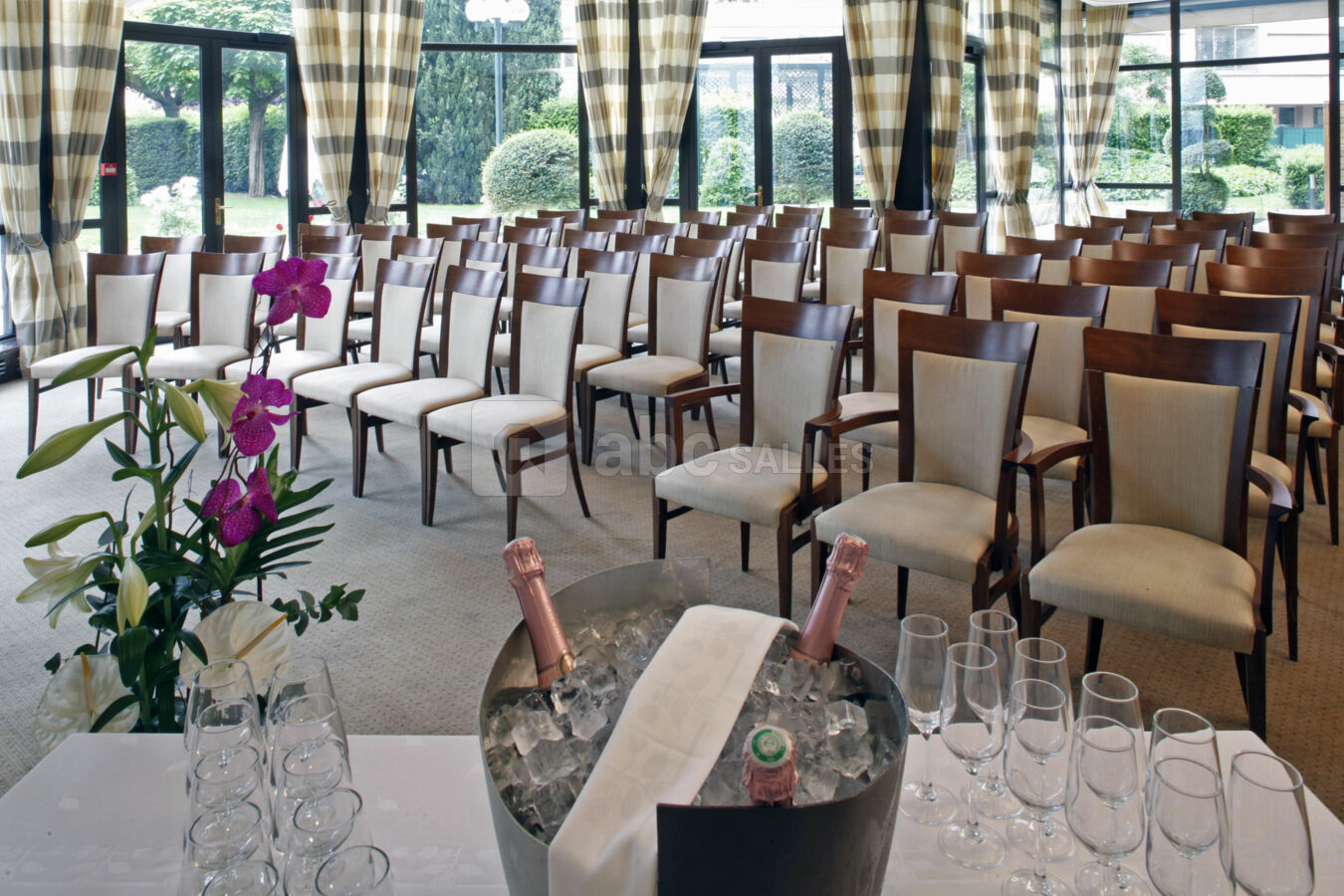 Warwick Reine Astrid