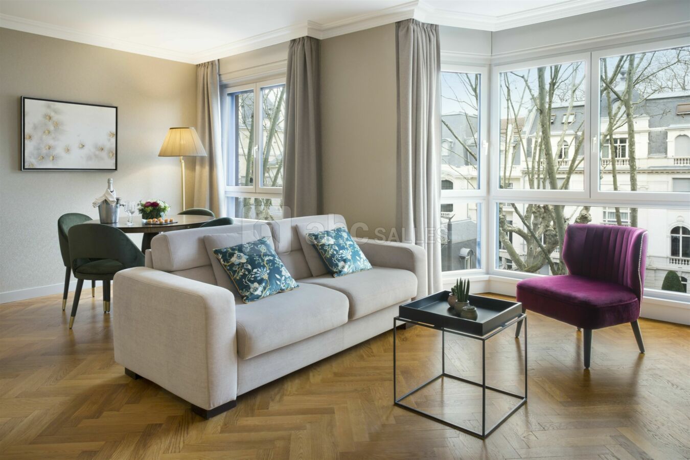 Warwick Reine Astrid