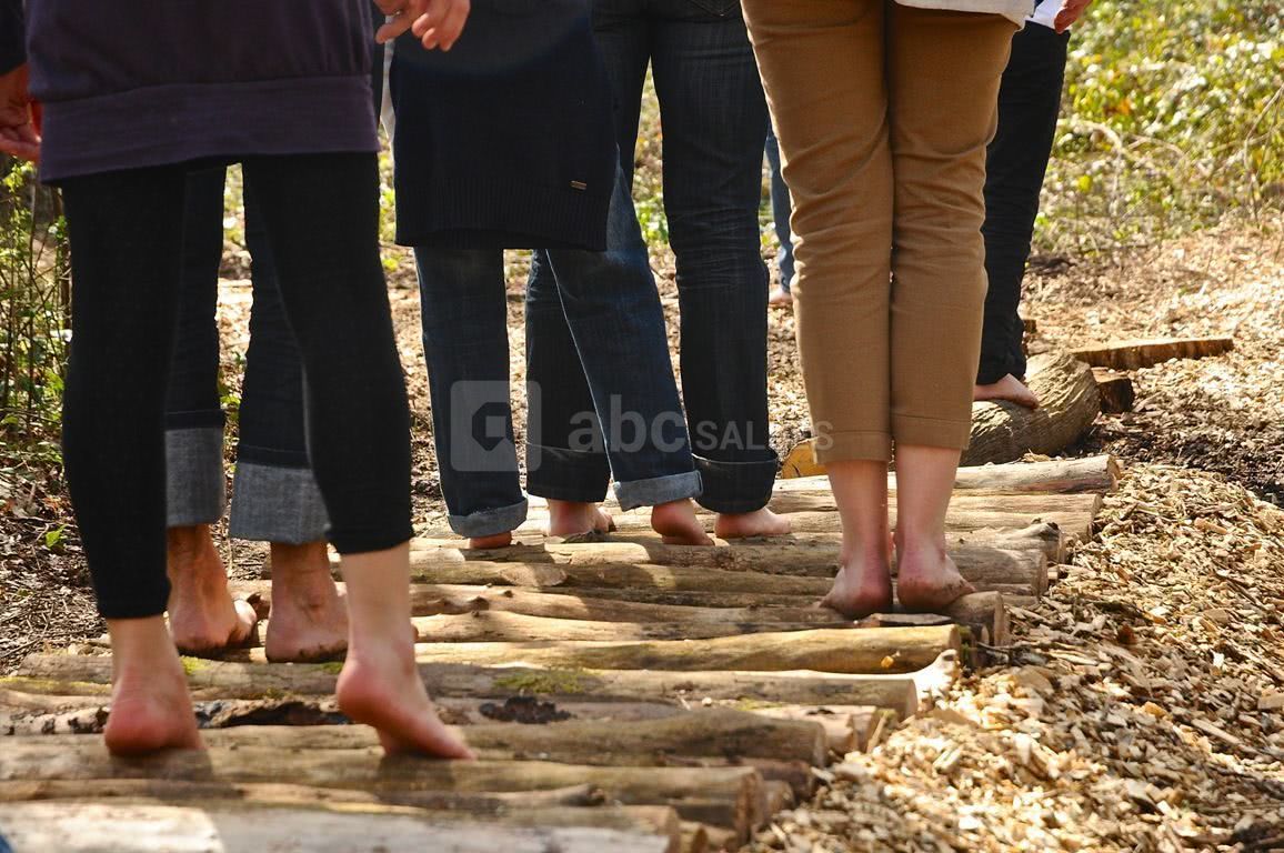 Sentier pieds nus, retrouver ses sens