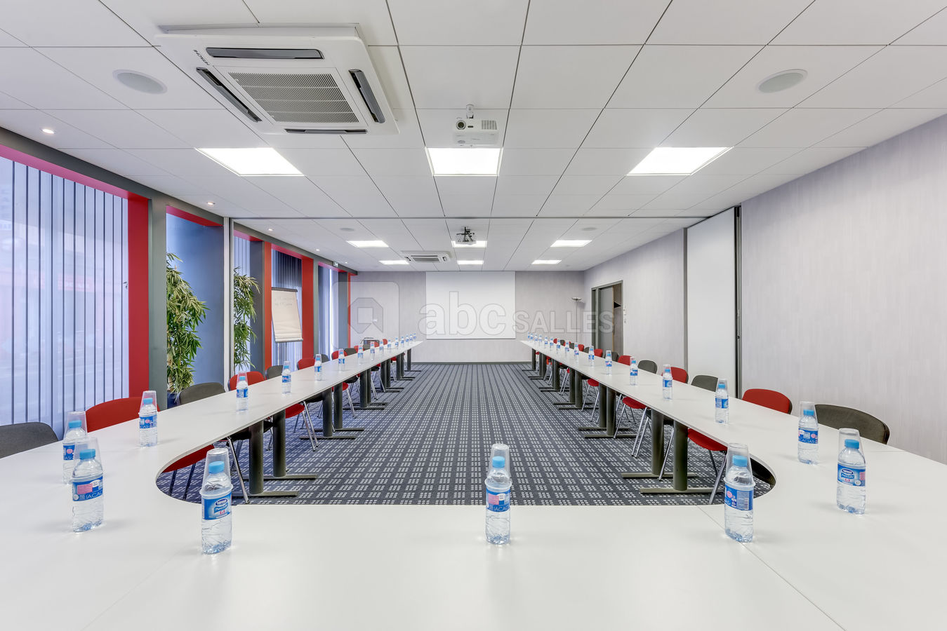 Salle plénière en U