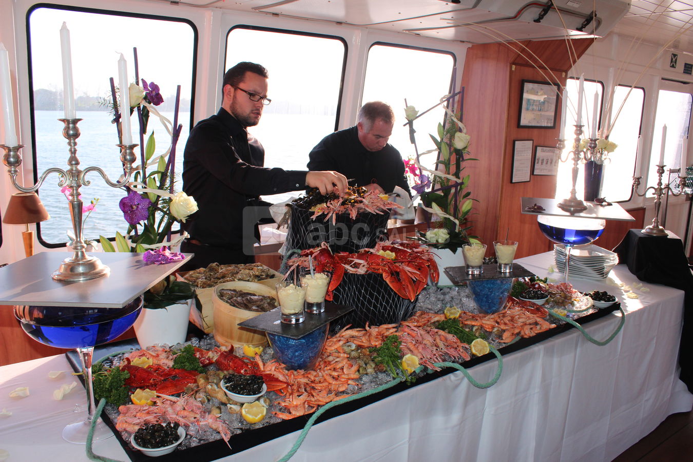 Buffets variés, cocktail dînatoire, menus, dégustations diverses...