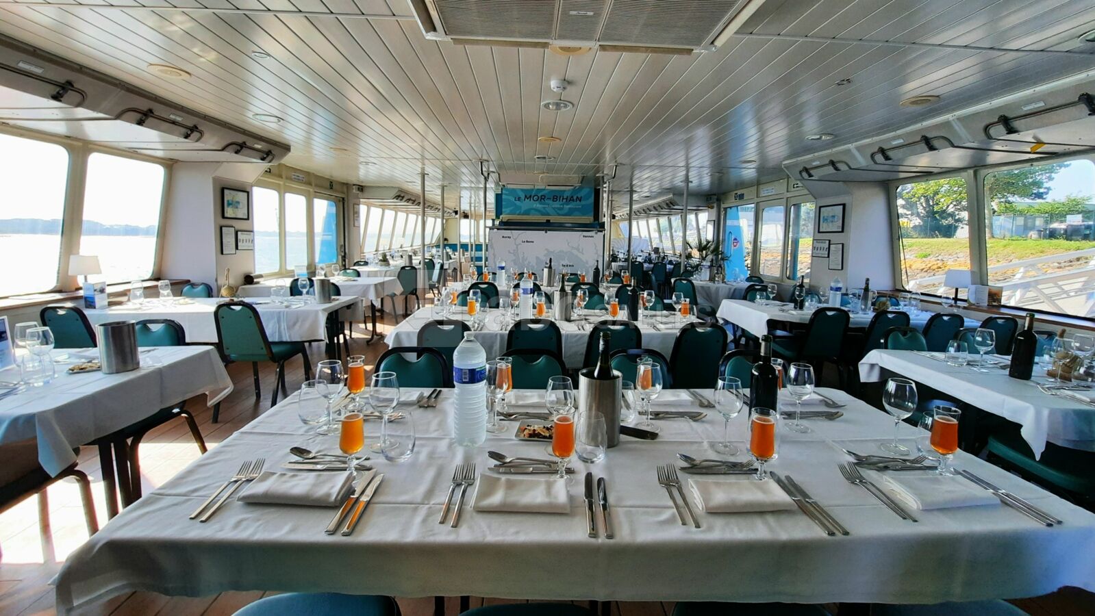 Bateau Restaurant Navix