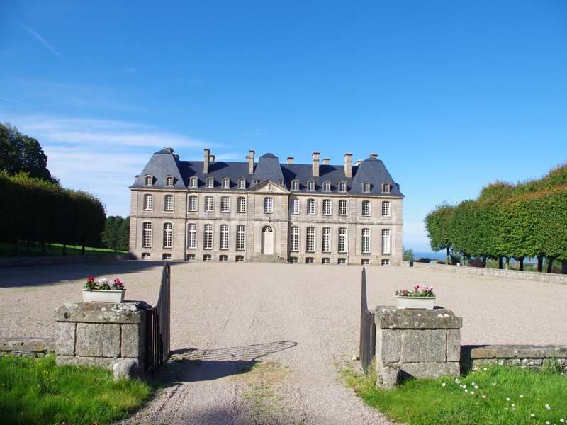 ch-teau-de-saint-pierre-eglise-abc-salles