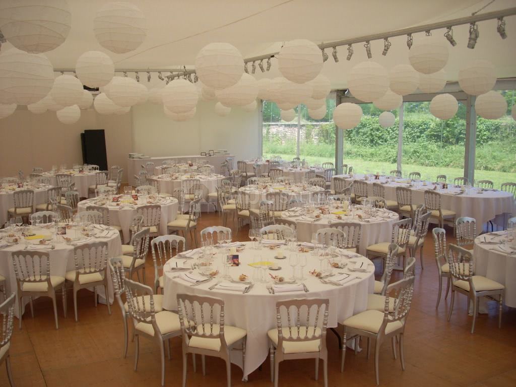 Salle sous chapiteau