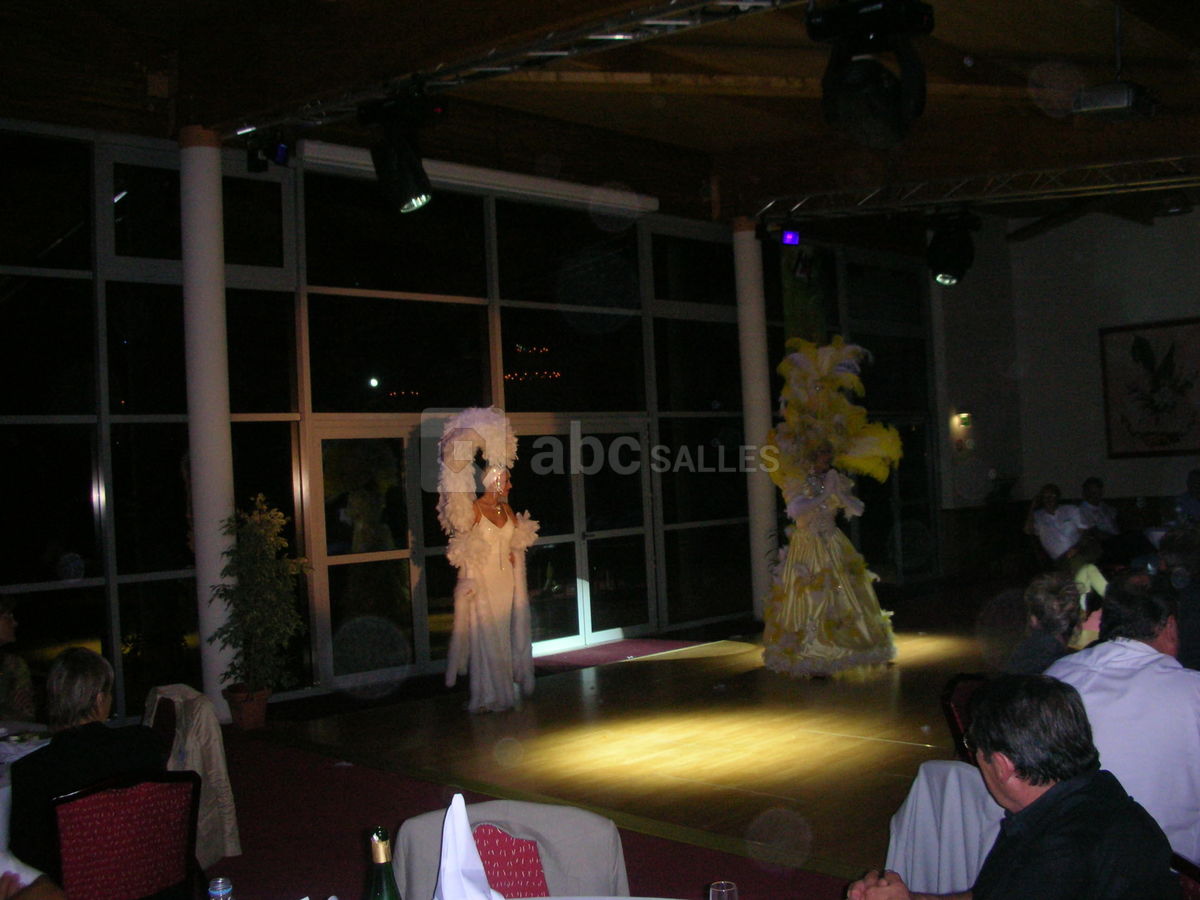 Spectacle salle montchevreuil