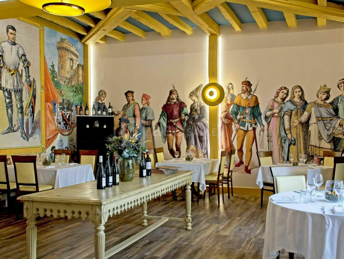 PETIT SALON DE LA TOUR