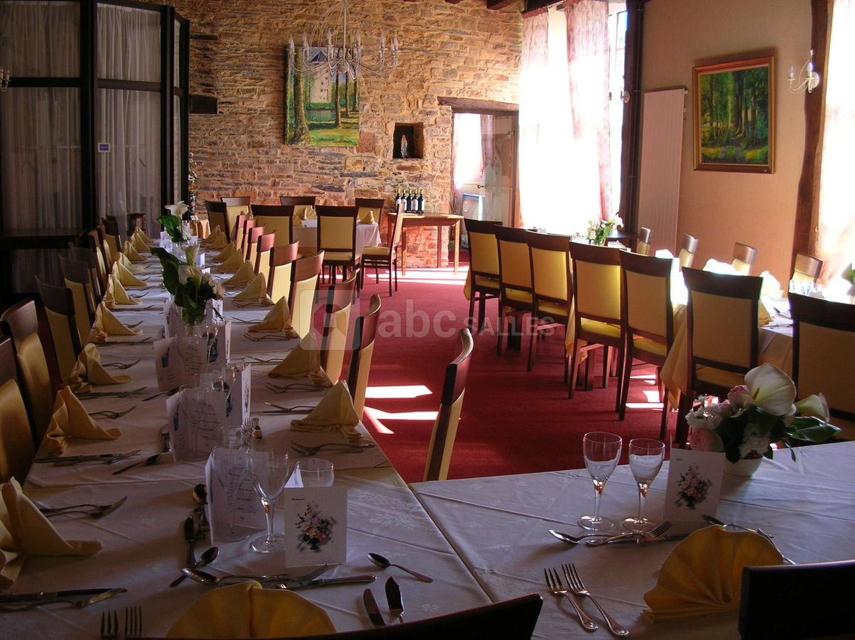 Grande salle 1 . groupe jusqu'a 80pers.
