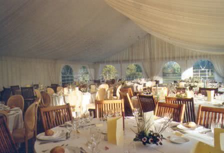 Le manoir du plessis : le chapiteau