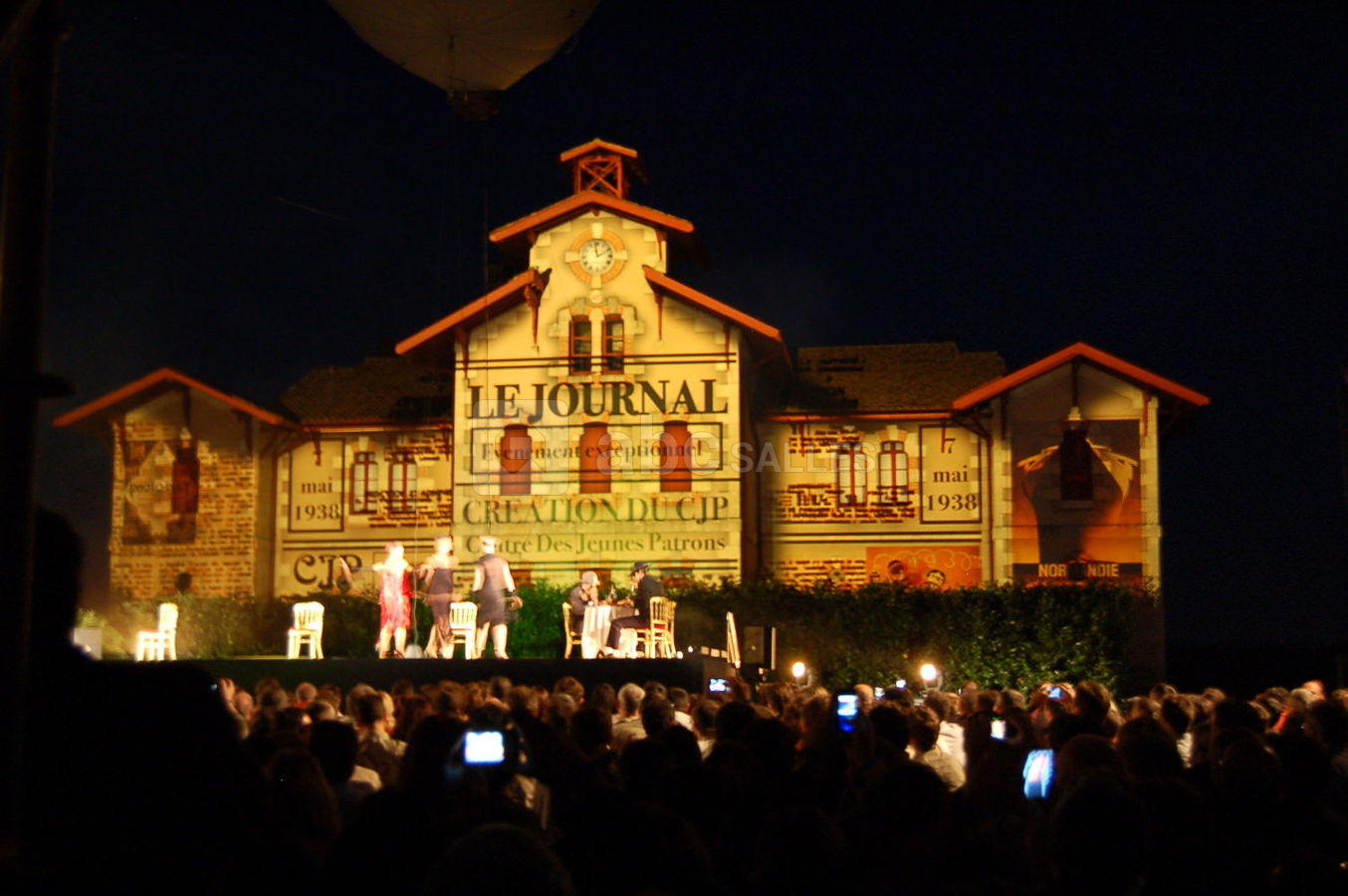 Son, lumière et spectacle