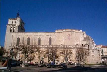 Tourisme : cathedrale saint jean à ales
