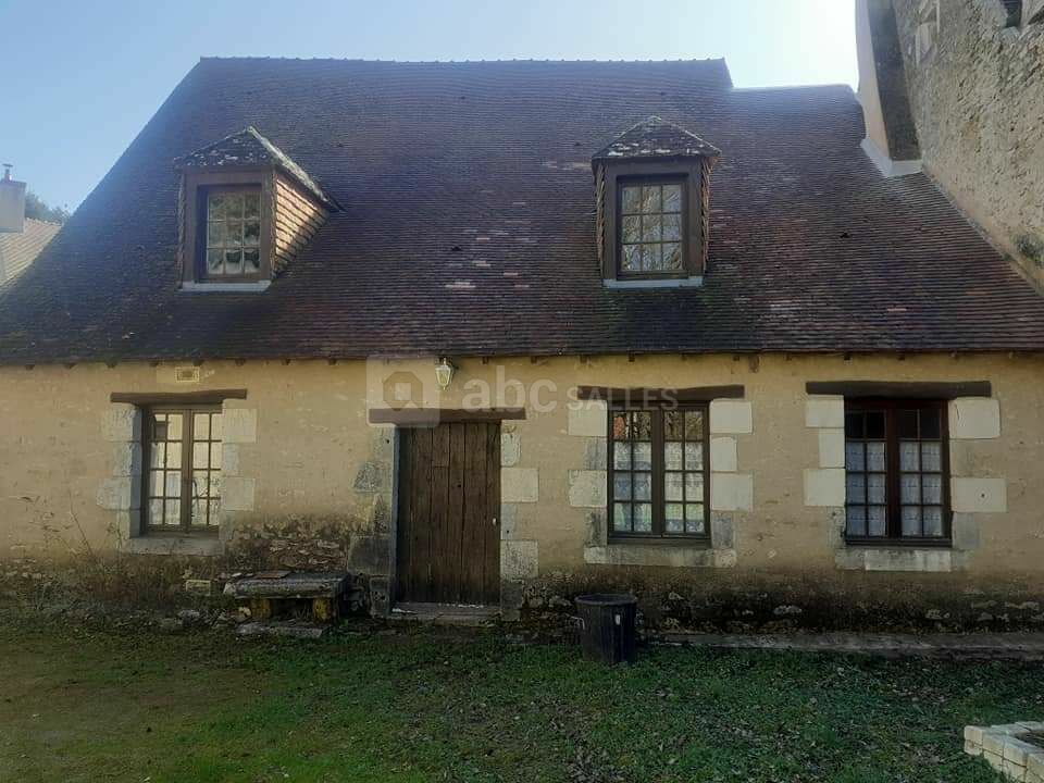 Façade sur jardin grand gîte