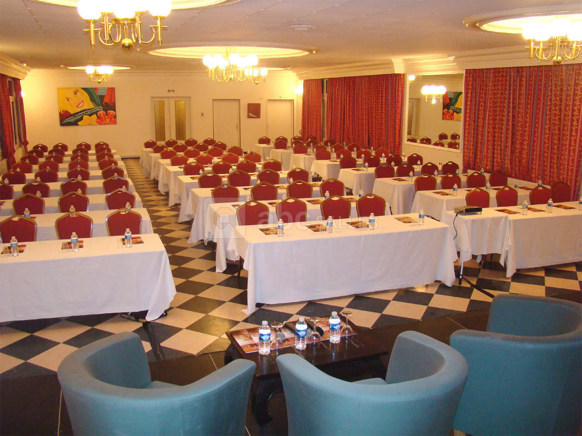 Salon le lac (disposition école)