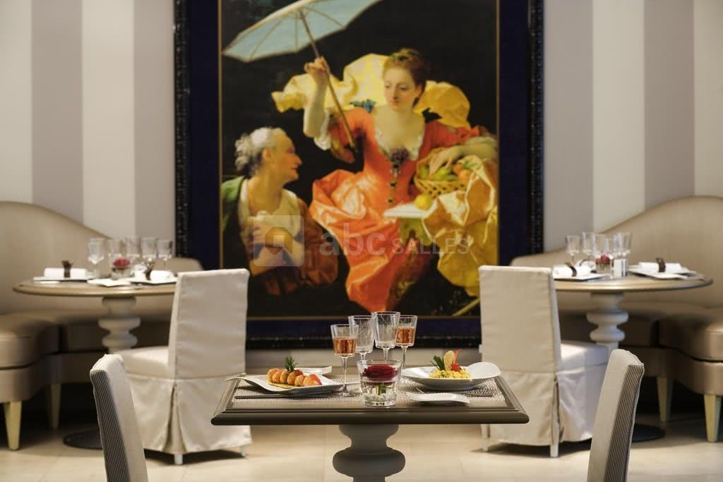 Grand Hôtel Roi René