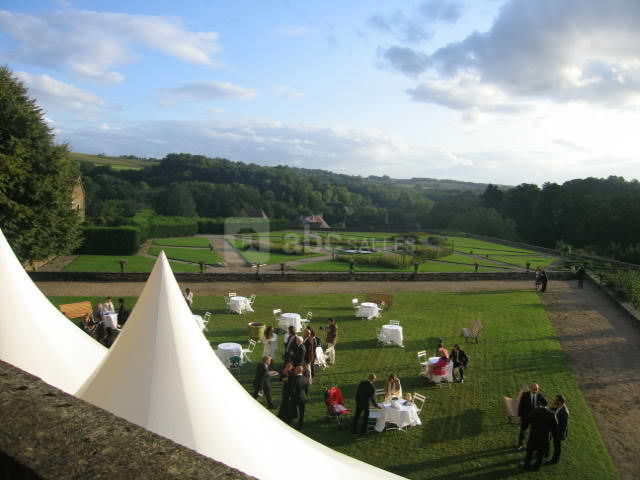 Cocktail sur les terrasses.