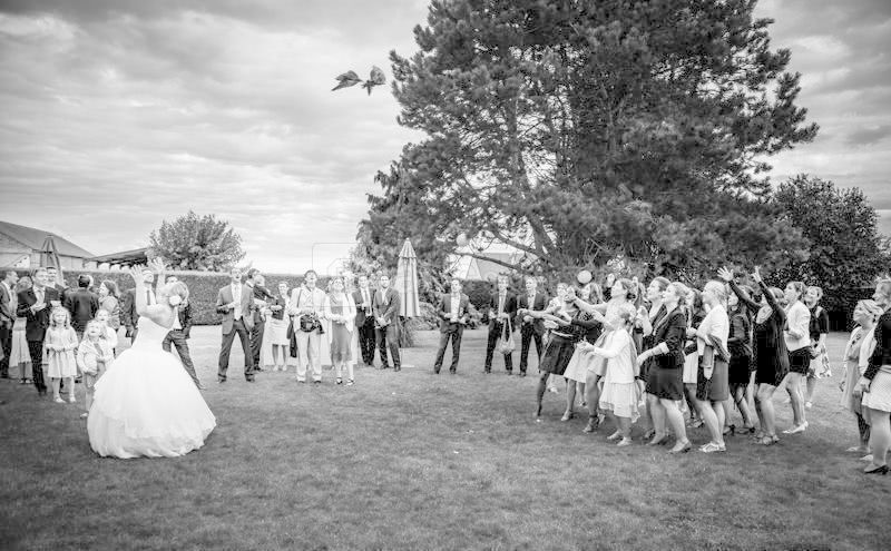 Lancé du bouquet de la mariée