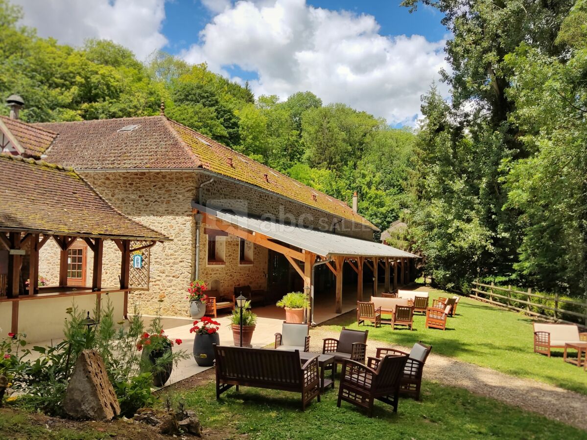 Jardin / bar extérieur / terrasse