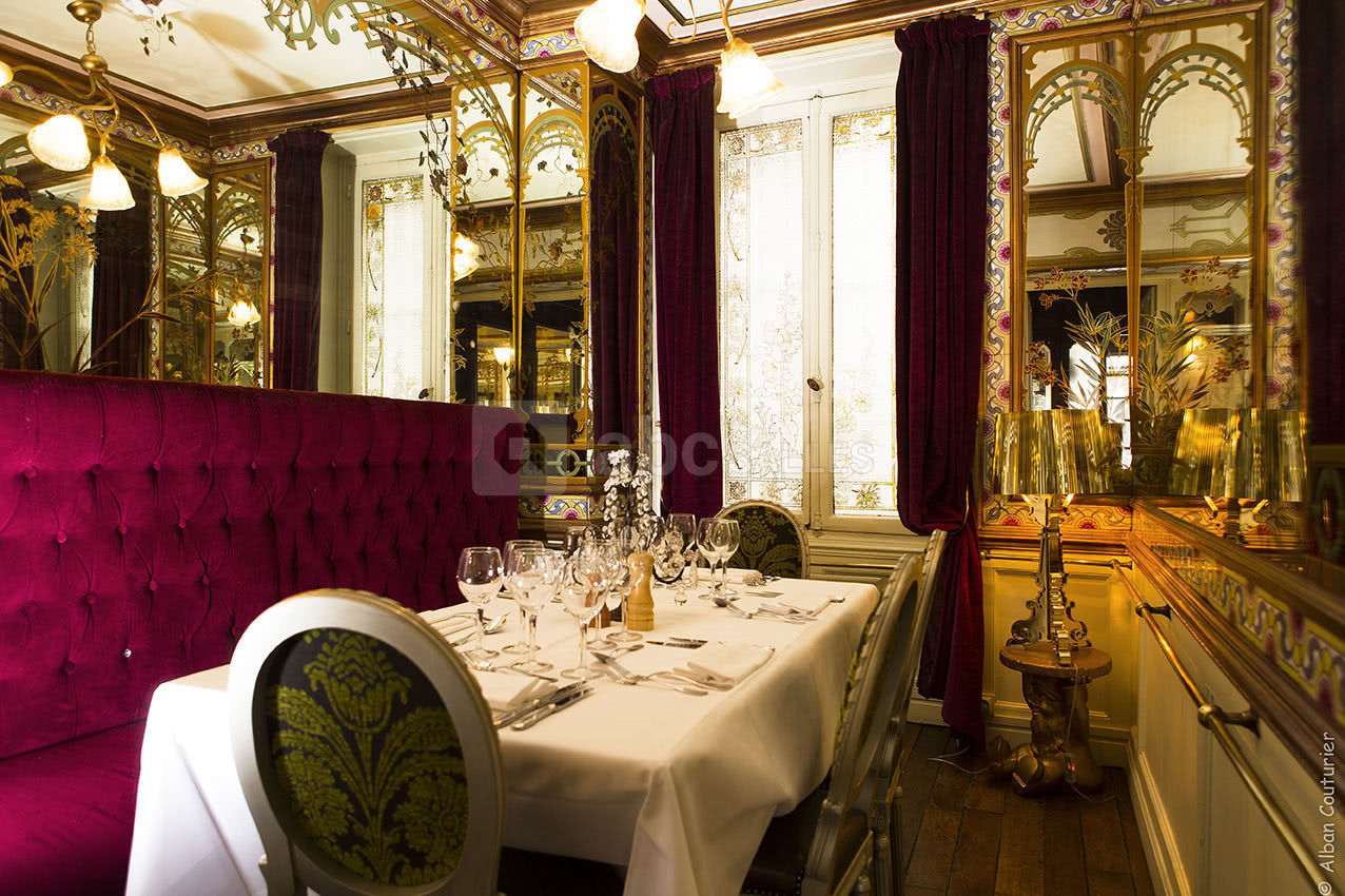 Notre Salon Orient Express - disponible pour des groupes de 2 à 6 personnes