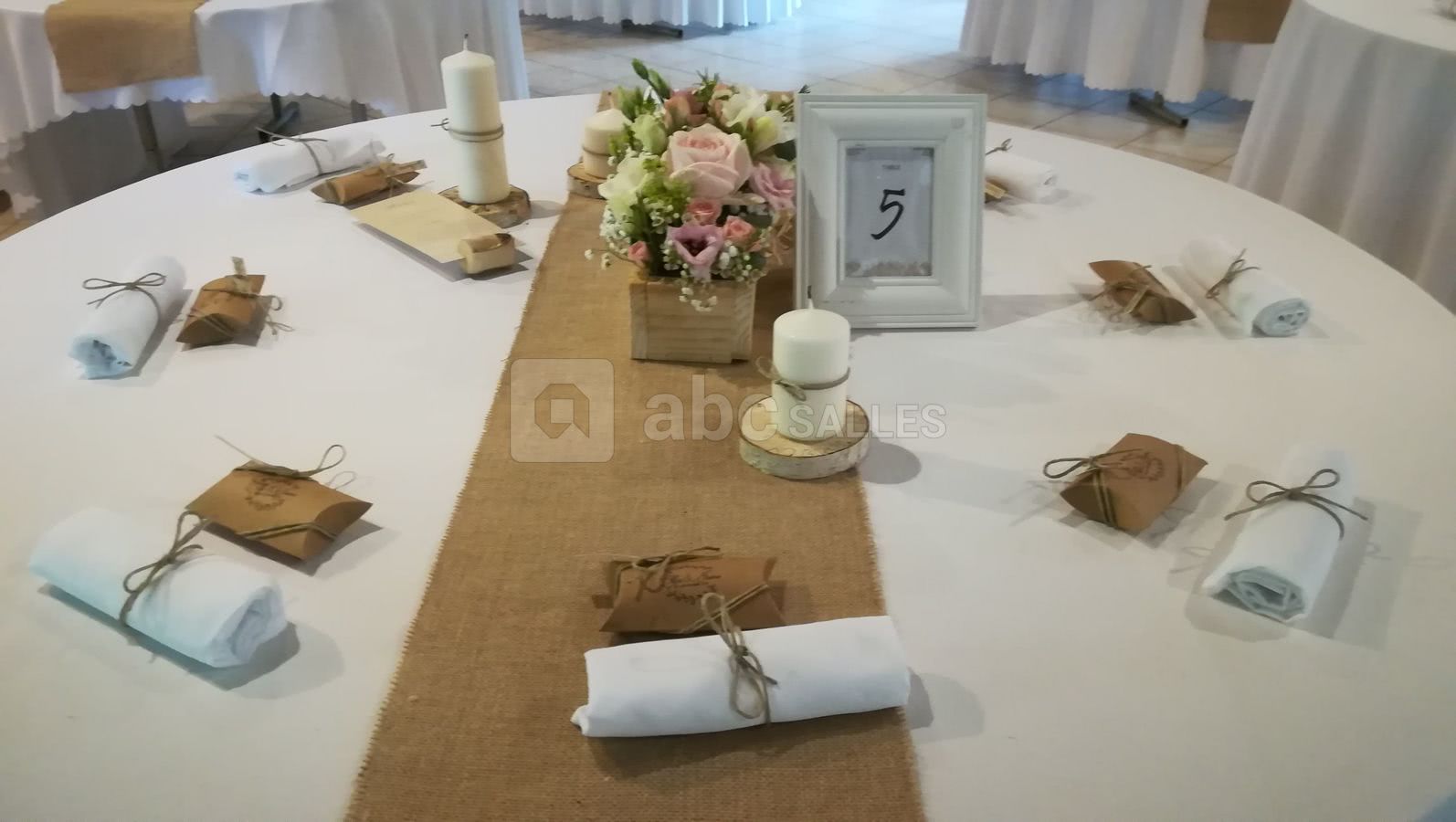 Decoration table