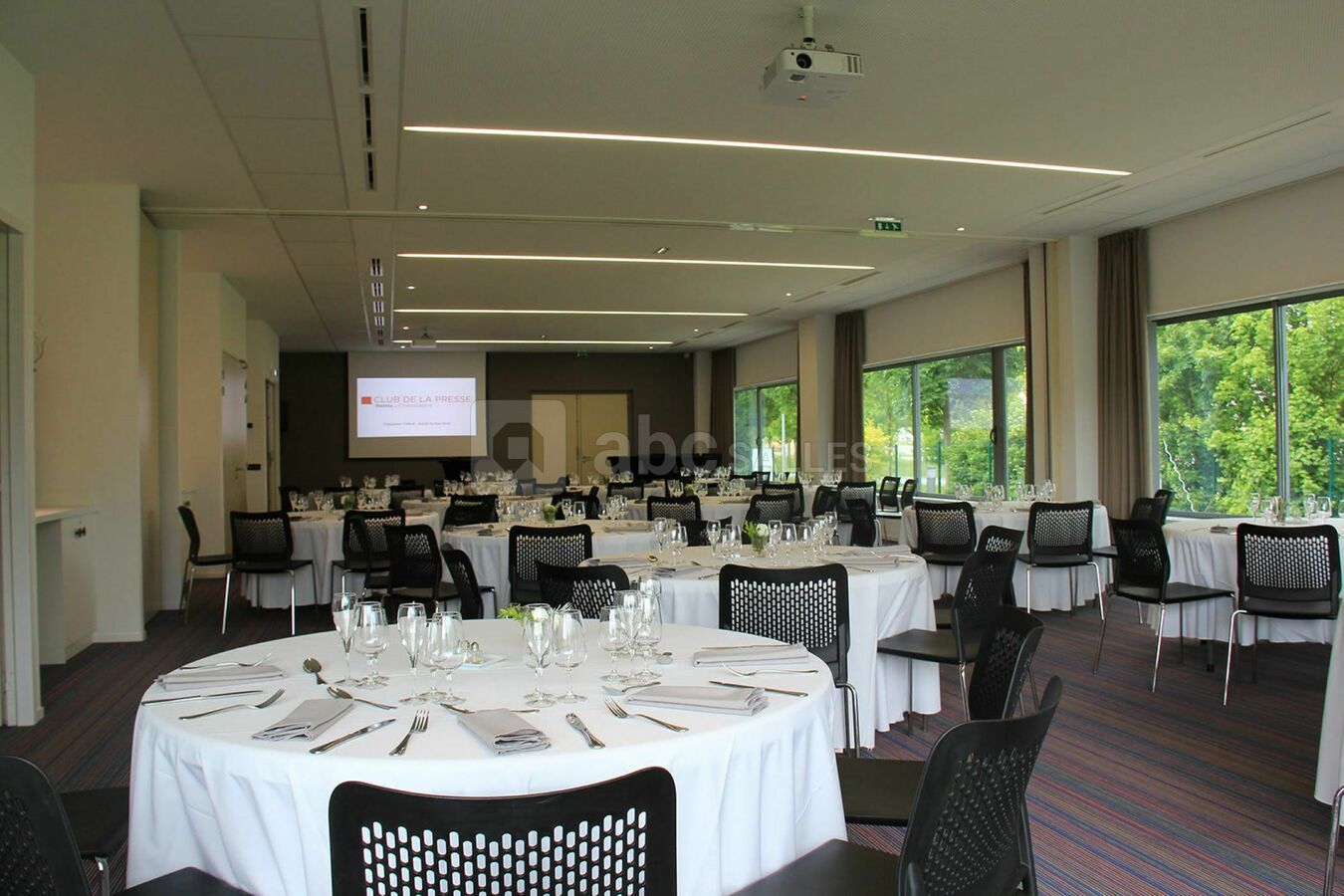 Salon GALA - Repas assis à Reims
