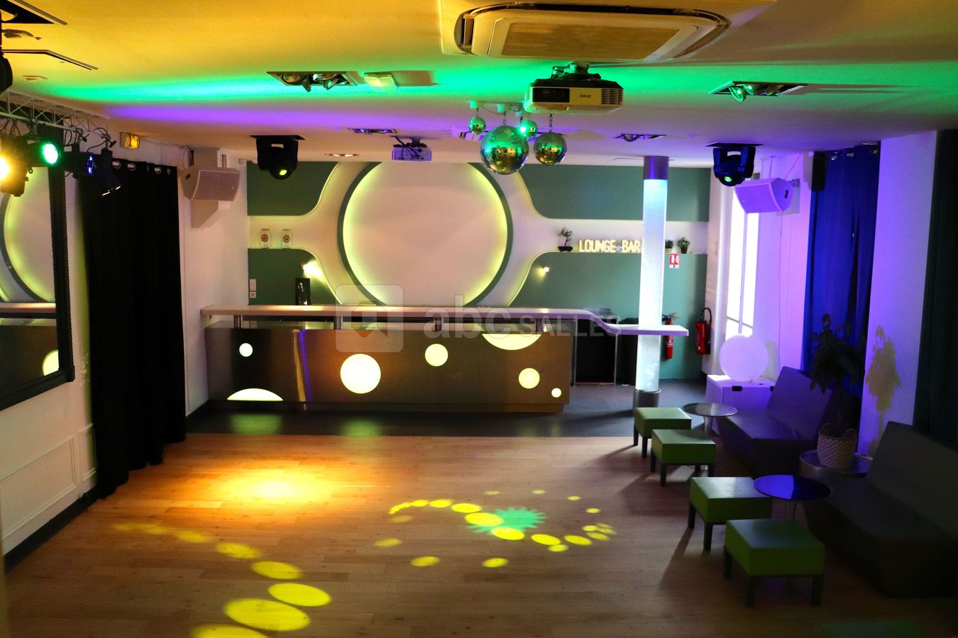 Salle de réception et piste de danse