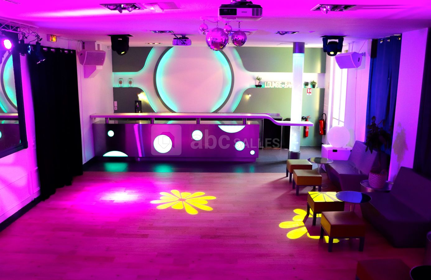 Salle de réception et piste de danse