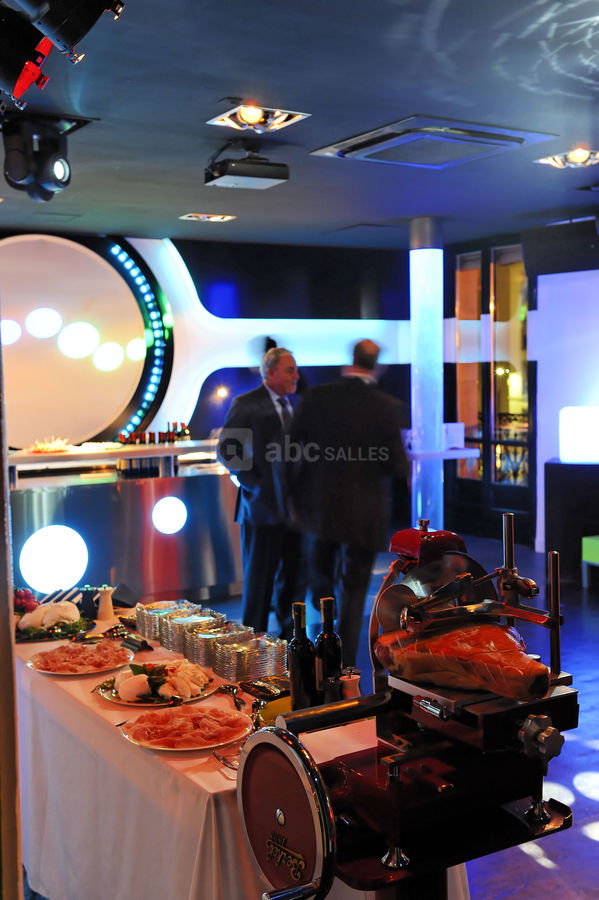 Buffet traiteur au salon lafayette (appartement du 2ème étage)
