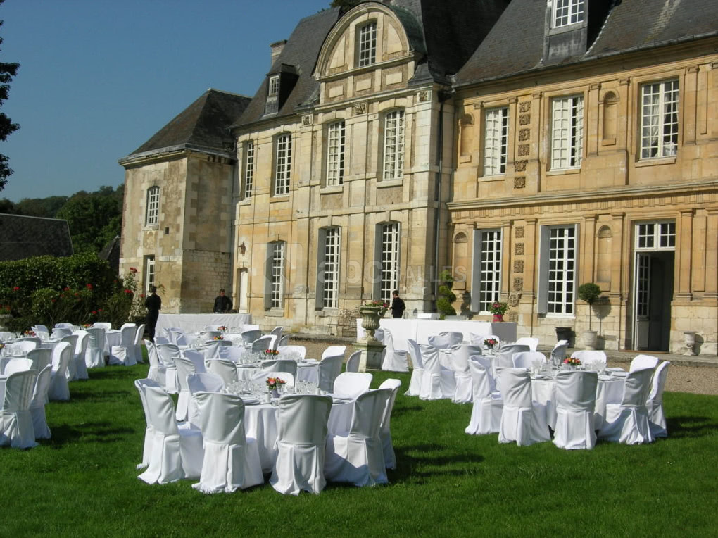 Brunch dans la cour d'honneur