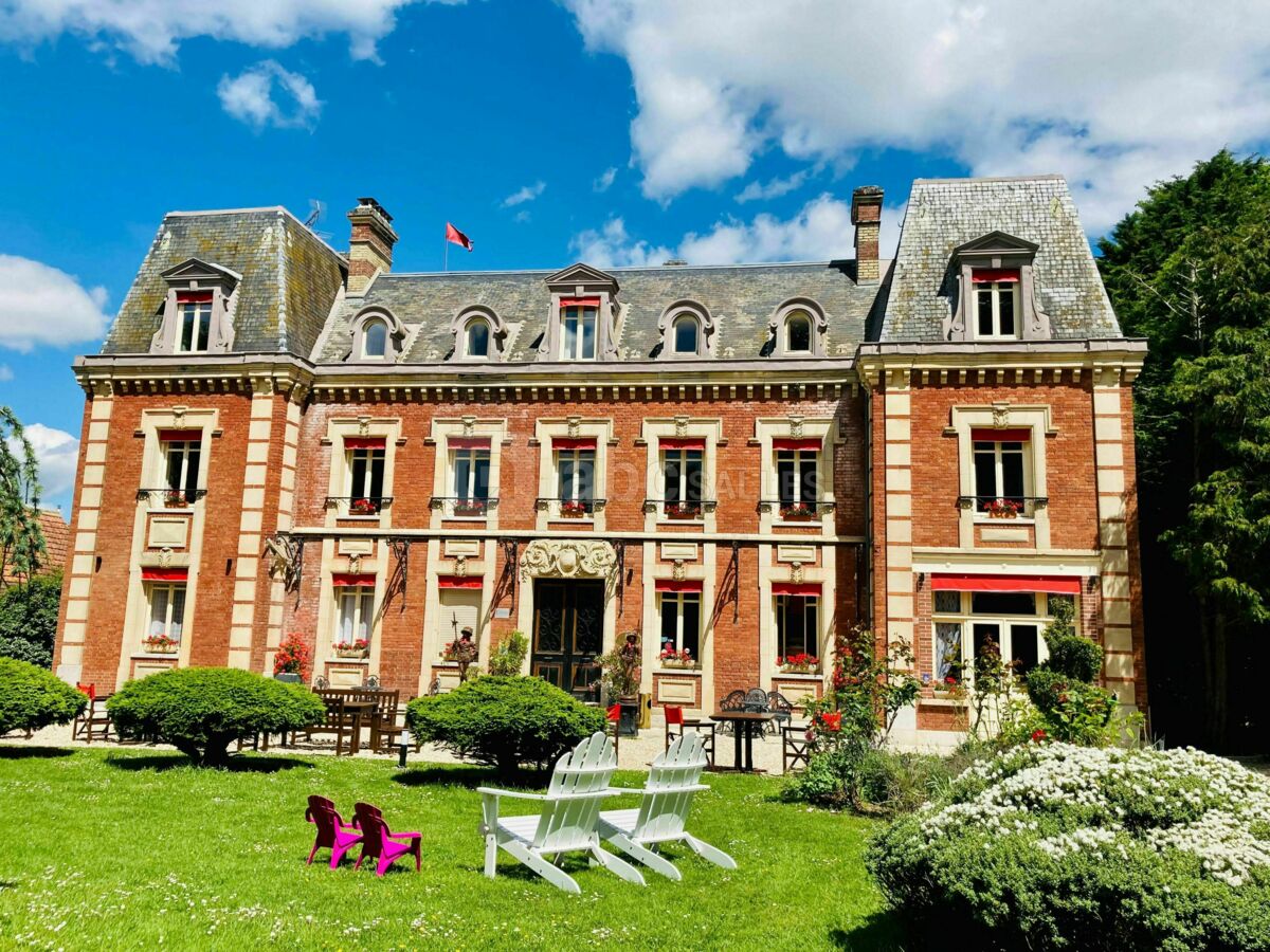 Façade