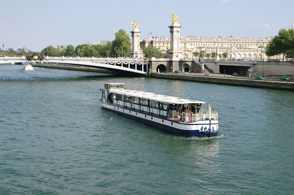 Bateau le grand Bleu