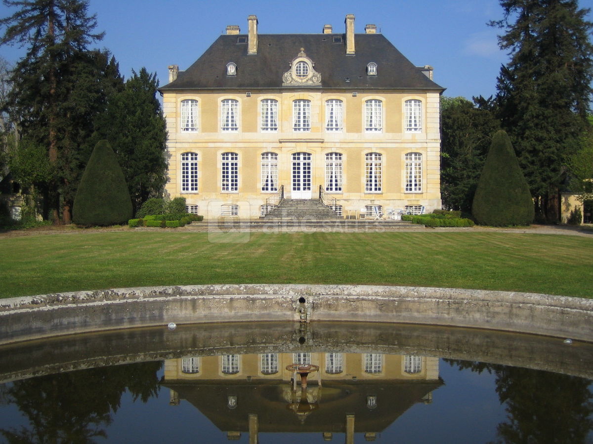 Vue extérieure du château
