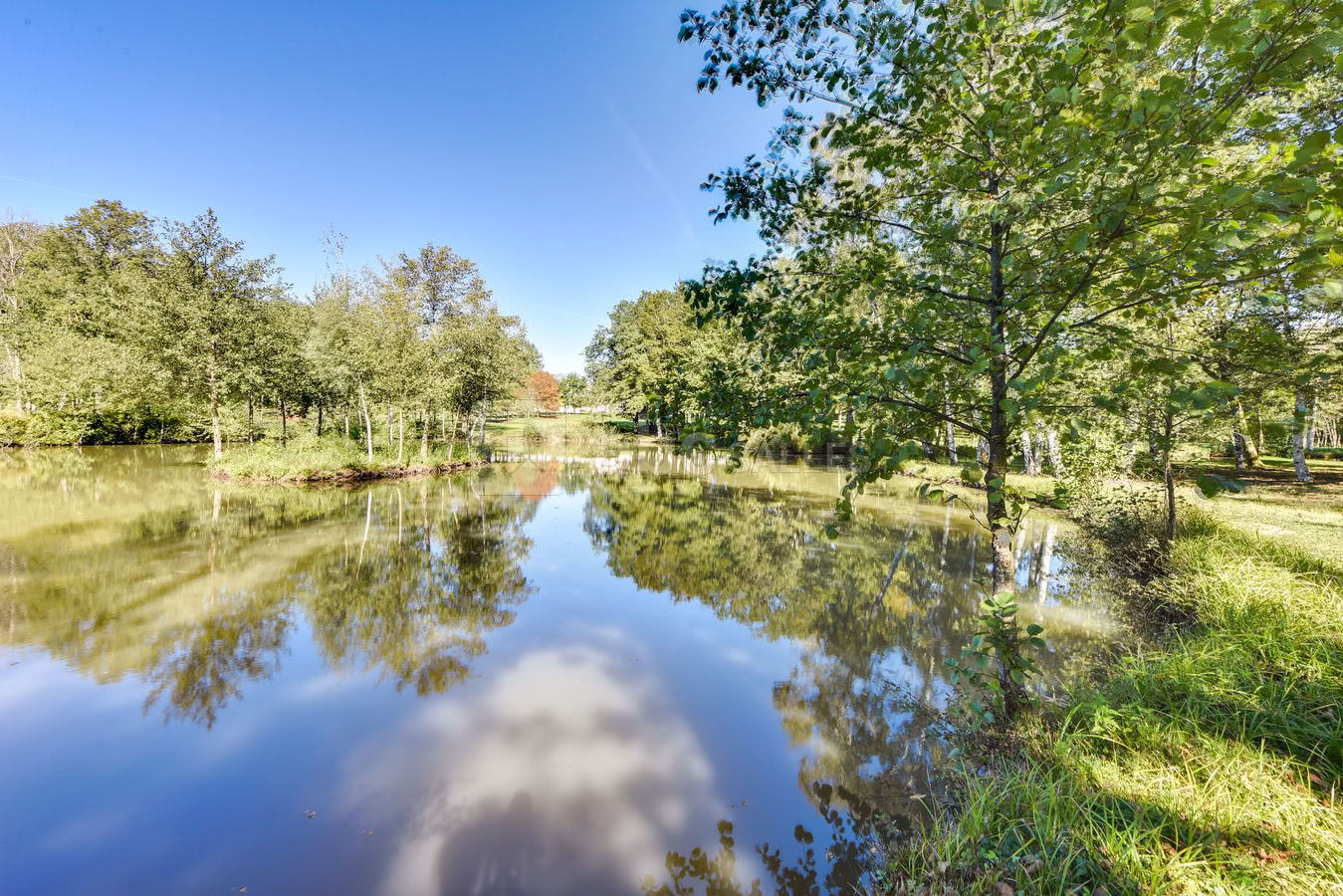 ETANG 1