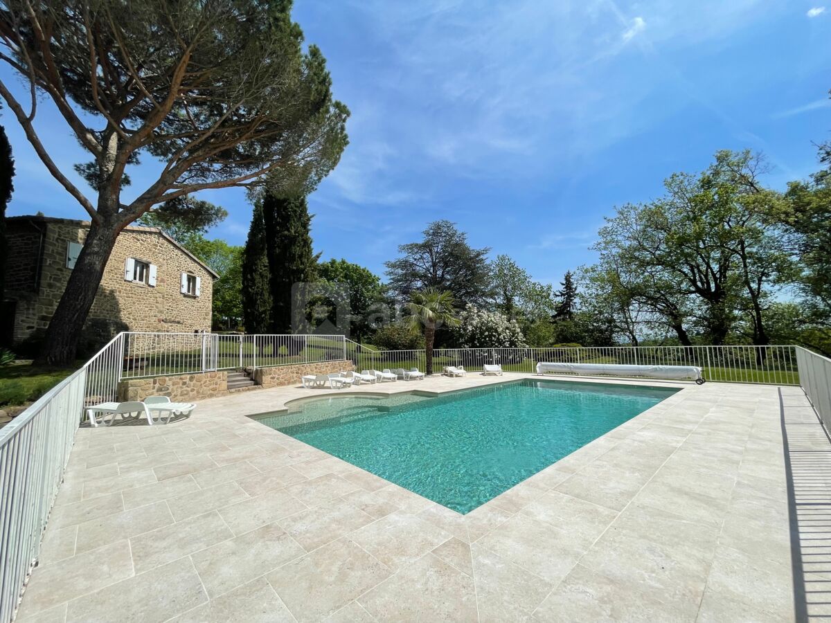 La piscine du Domaine de la Griottière