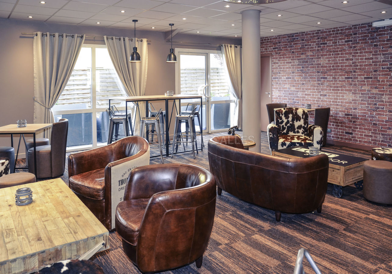 L'Attic Bar
