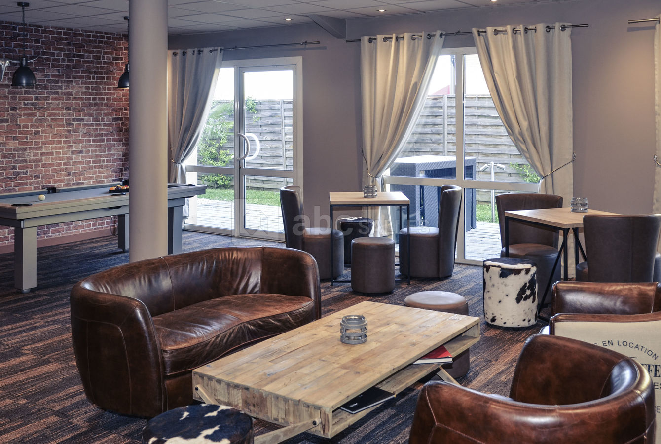 L'Attic Bar