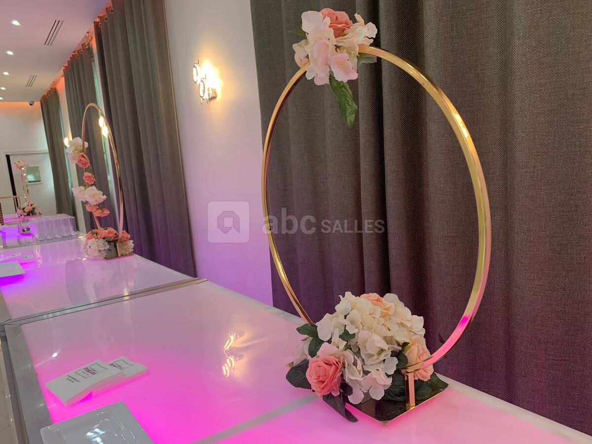 Buffet pour le cocktail d'accueil