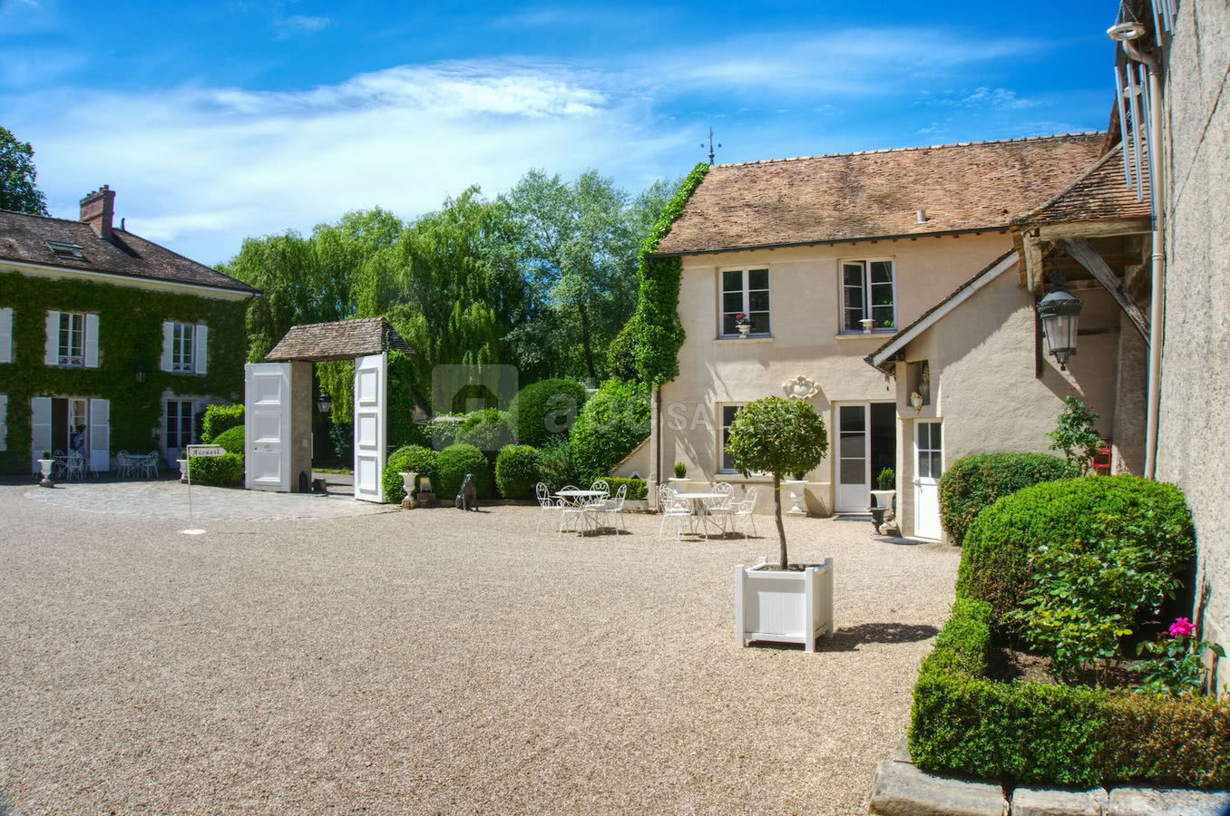 La Cour D'Honneur