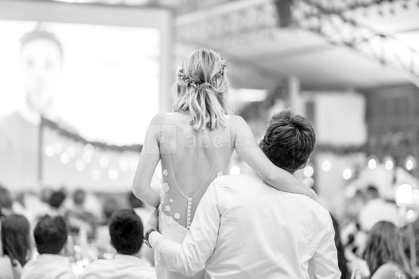 Mariage à L'Orangerie du Mas : écran géant