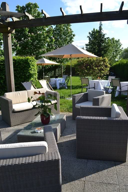Vin d'honneur sur la terrasse - vue n°2