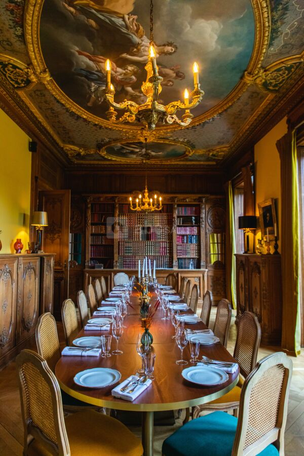 Salon Les Fresques