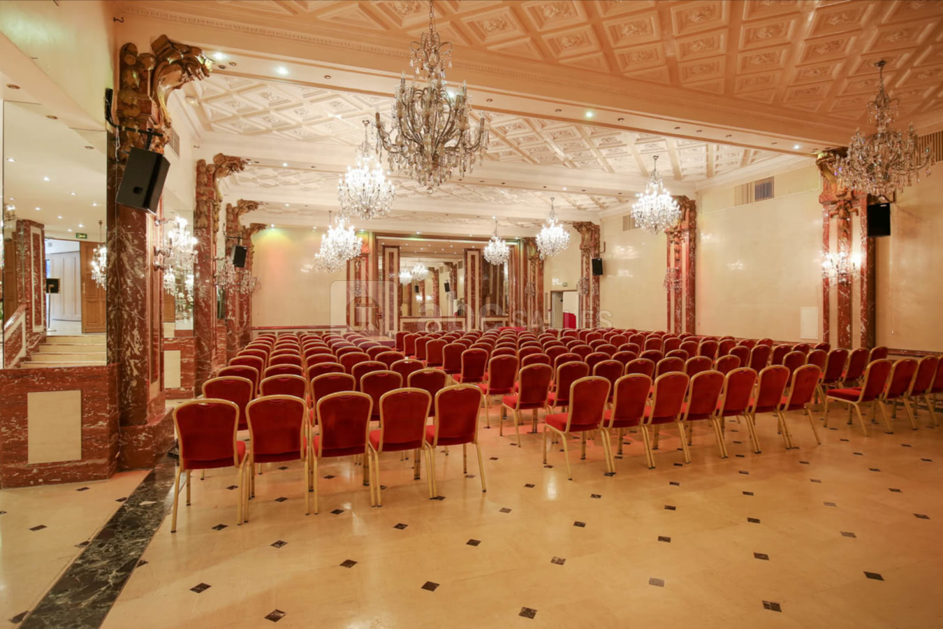 Conférence au salon Monceau