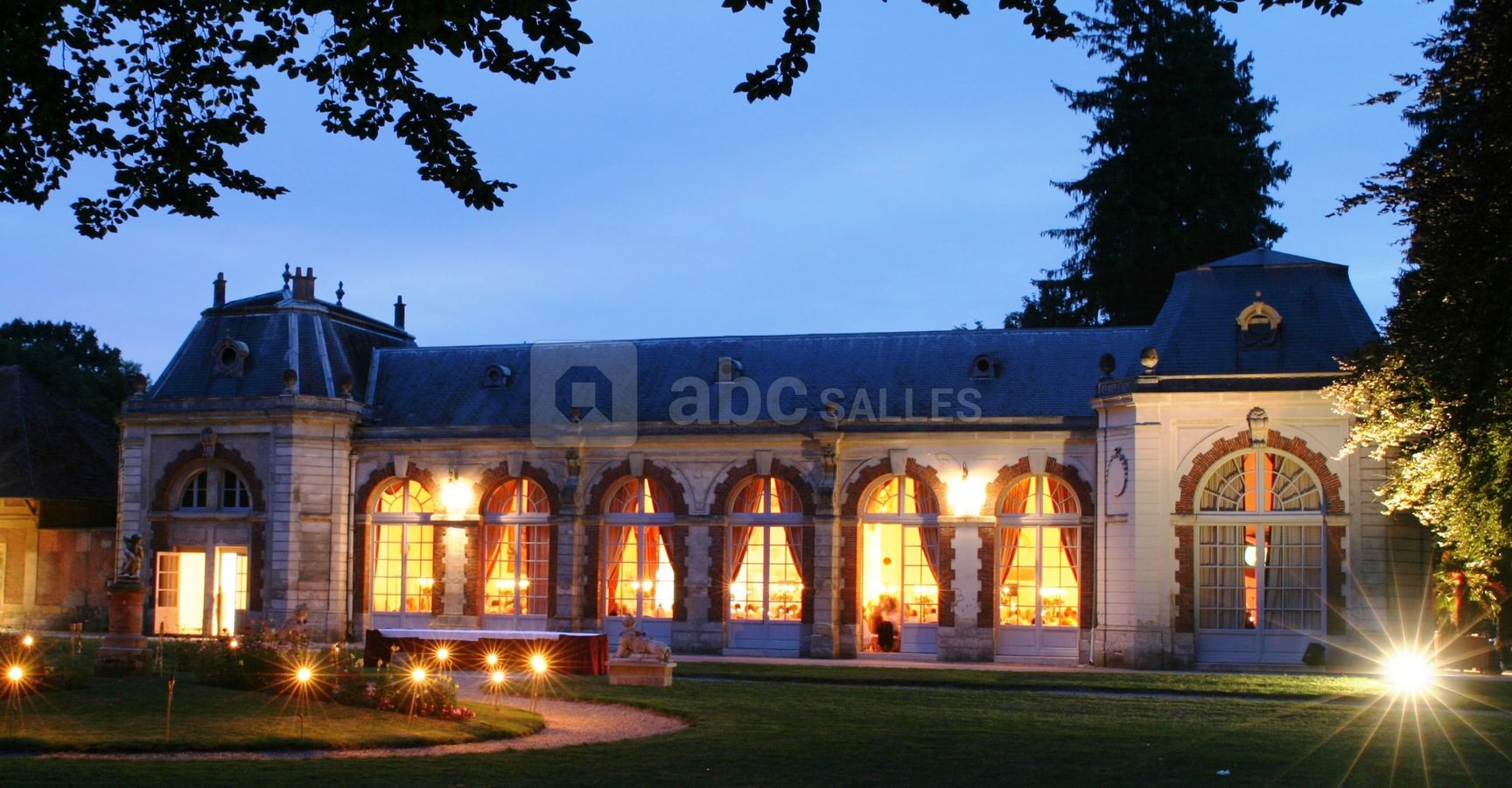 Salle de l'orangerie la nuit