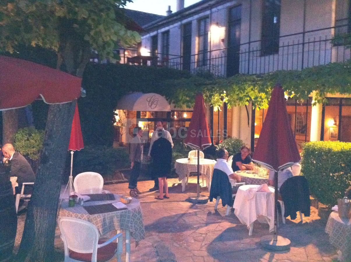 Restaurant ext